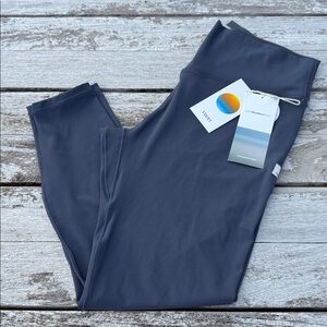 Vuori‎ AllTheForm Legging Azure Blue Size XL Short nwt